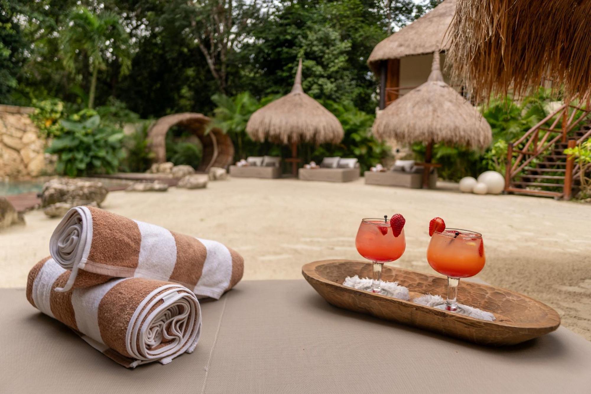 Oom Bubble Boutique Riviera Cancun - Adults Only Puerto Morelos Exterior photo